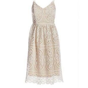 Lace flare dress white